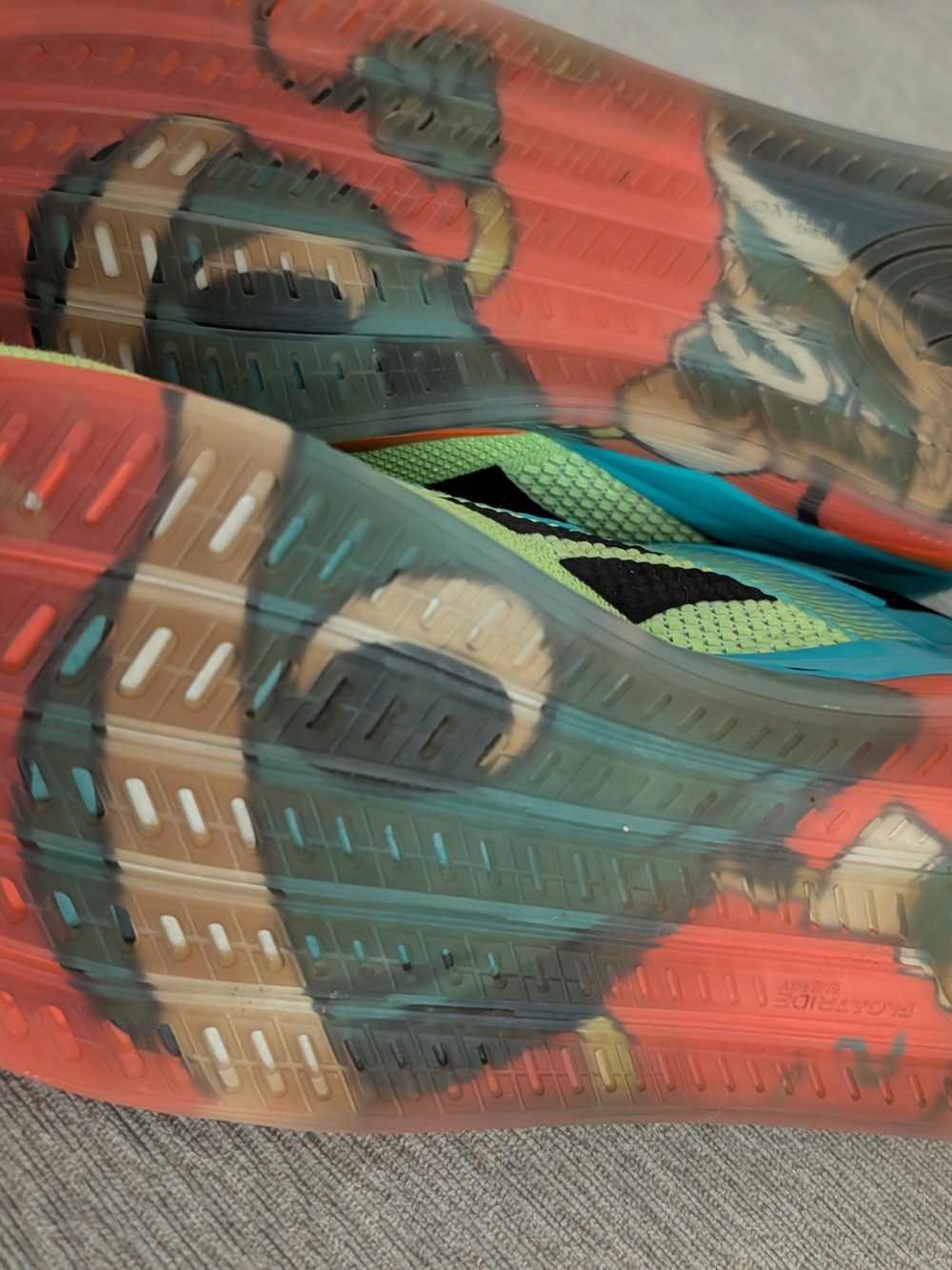 Reebok Men’s Teal & Lime Training Athletic Shoes - Picture 2 of 2